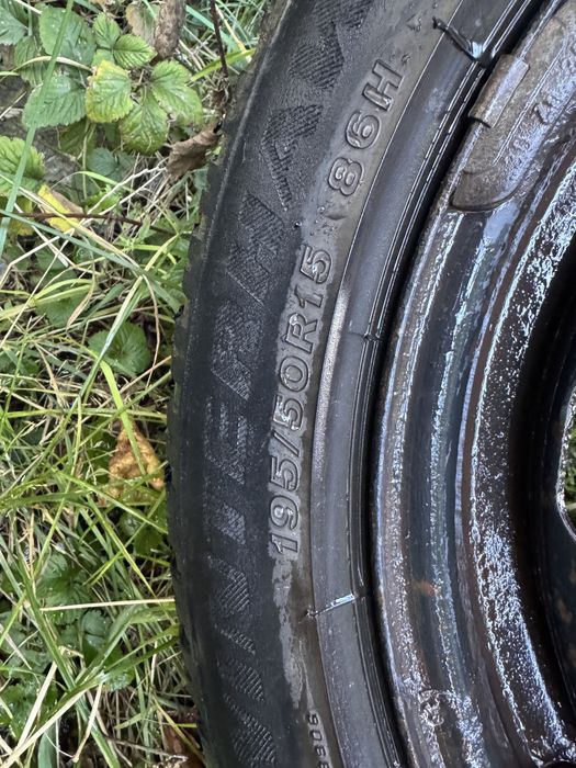 Продавам 4 броя железни джанти 15 цола за Golf 4 с гуми зимни195/50/15