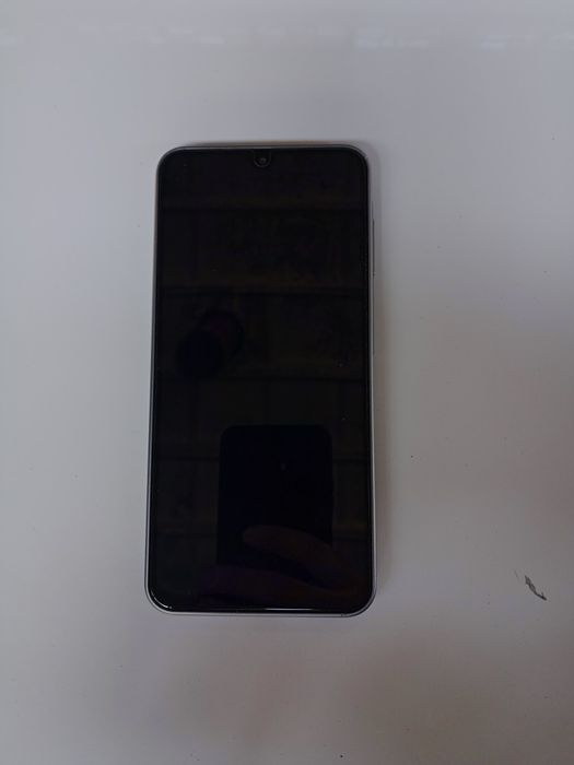 Samsung a17  holati zor