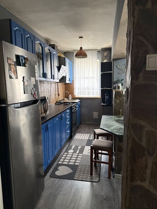 „Apartament 2 camere, mobilat și utilat, gata de locuit