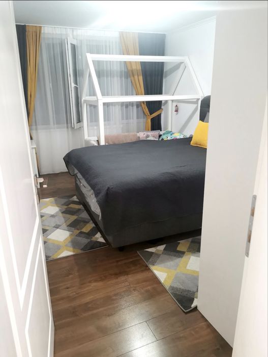 Apartament 3 camere, 90 mp – Ultracentral – Complet mobilat și utilat – Beclean