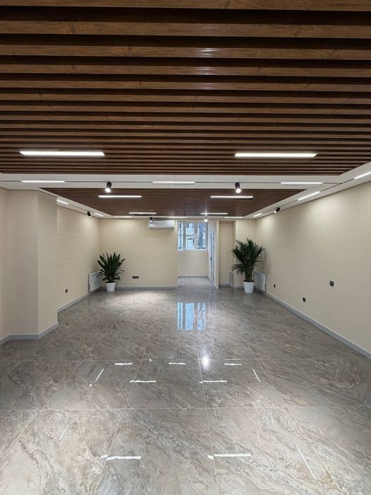 Продаётся офис, помещение ул. Бабура Пирамид первая линия 85м²