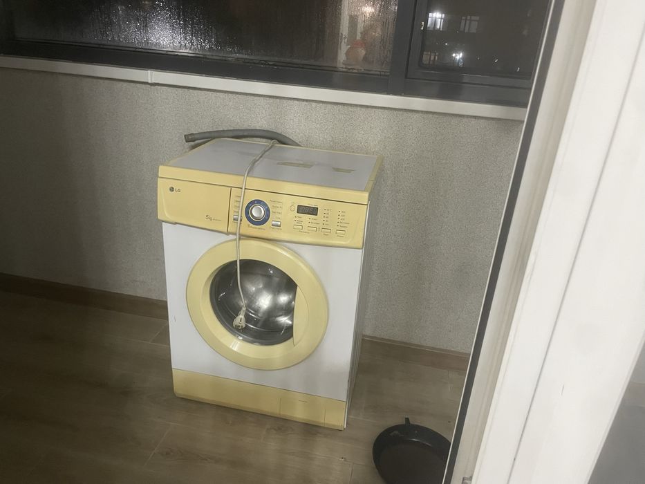 LG стиралка на 5кг