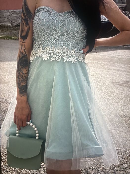 Рокля цвят мента