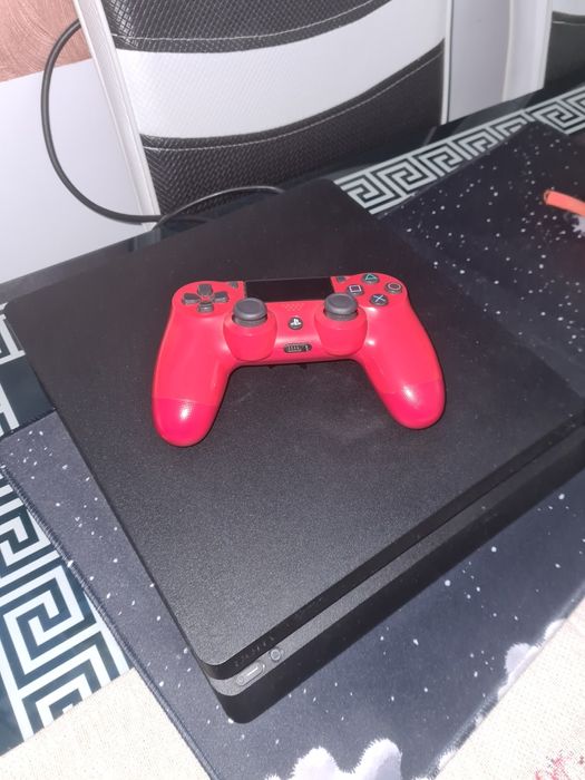PlayStation 4 Slim