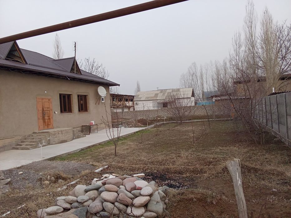 Дом подстроили 2018 в хорошем состоянии