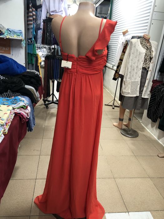 Продам вечерние платья