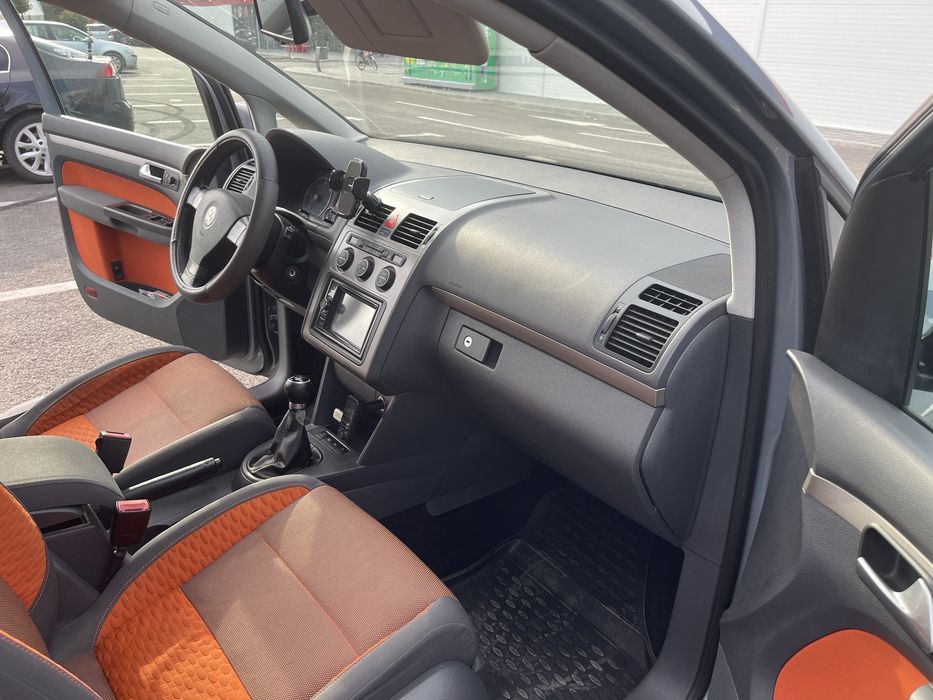 Volskwagen Touran 2007 2.0D