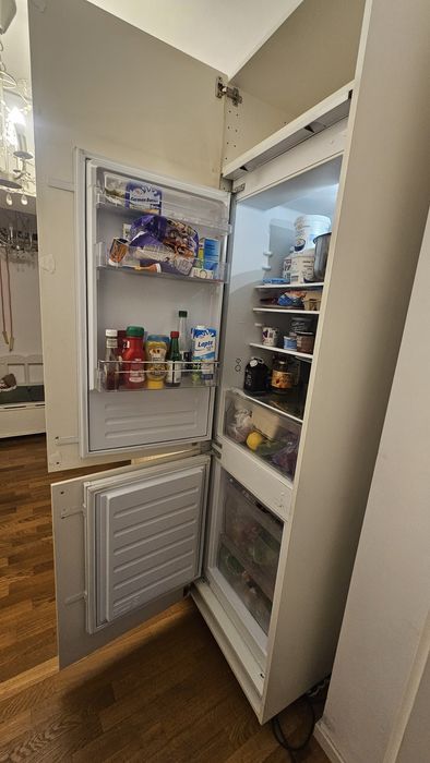 Set Bucatarie IKEA: Frigider Incorporabil + Corp METOD Bodbyn 220cm