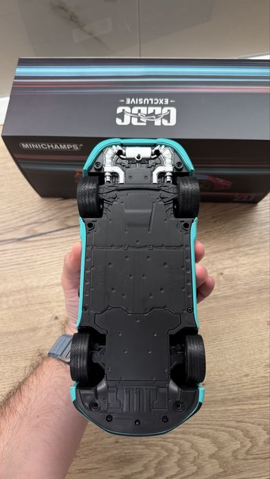 Macheta Porsche 911 Minichamps 1:18