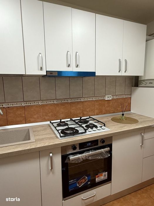 Inchiriez apartament cu 2 camere