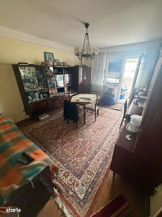 Vand 3 Camere Decomandat etaj 3 ultracentral