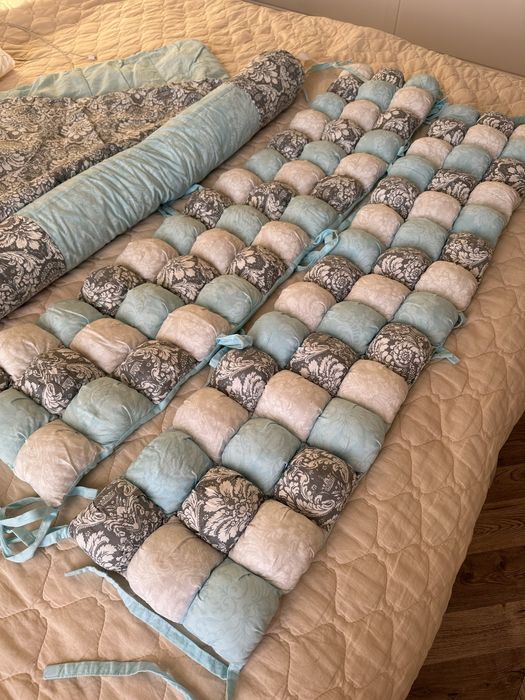 Бортики на кроватку