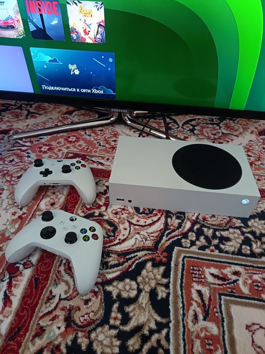 Срочно продам X box s 512 gb