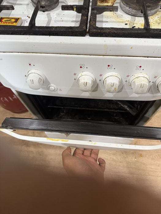 Продам газ плиту