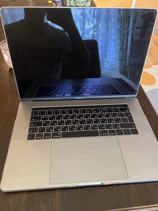 Macbook Pro 15” A1707 MAX - i7 3.1Ghz / 16GB RAM / 512GB SSD