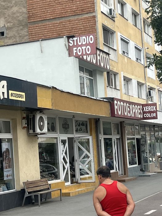 Inchiriez spatiu comercisl