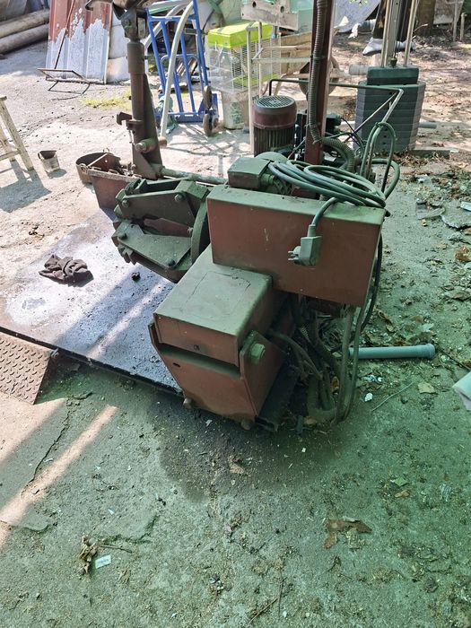 Aparat pentru dejantat roti camion 380V