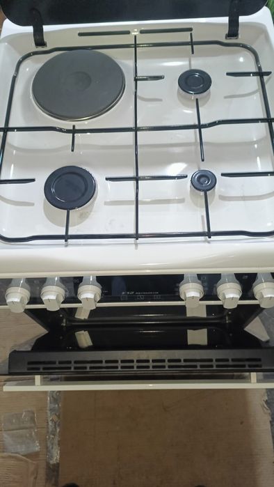 Продается кухонная плита Kaiser!!(новая)