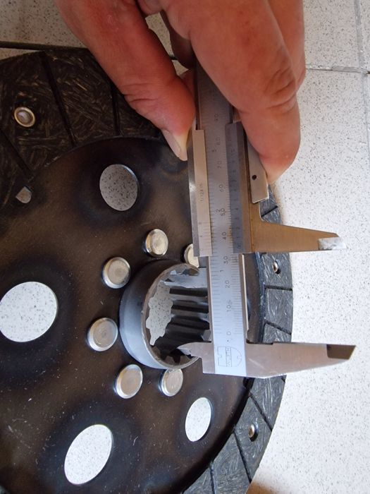 Disc ambreiaj tractor fiat 415 nou pe original import italia preț 350