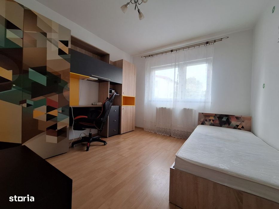 Apartamet 3 camere-67 mp-Etaj 2-Centrala proprie-Mobilat si utilat-Sag