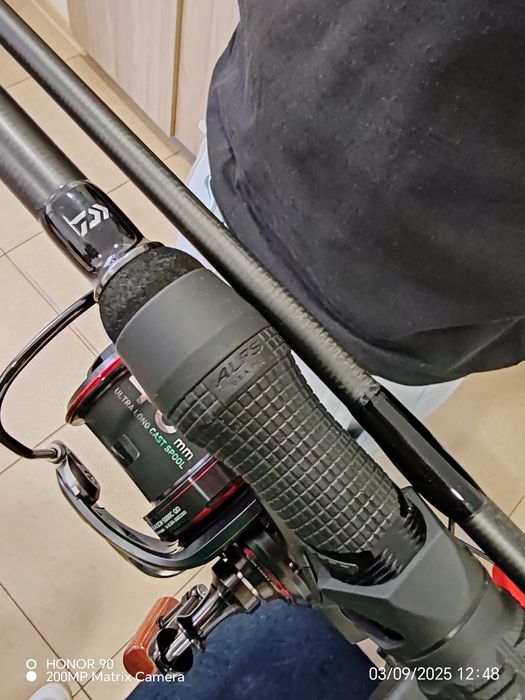 пръчка Daiwa BasiaAIR X45 13ft 3.75lbs
+ калъф подарък!!!
пръчка Daiwa