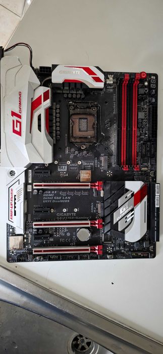 Vand placa de baza Gigabyte