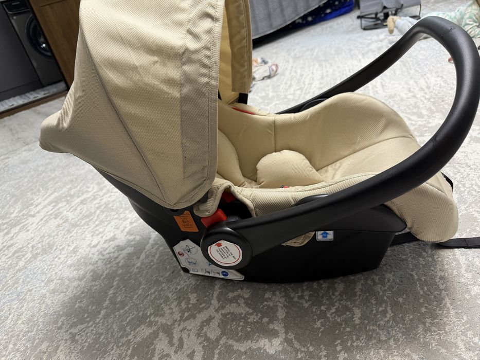 Продам автолюльку автокресло для детей