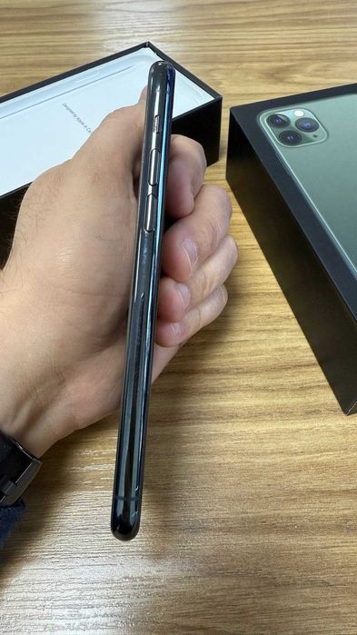 Iphone 11 pro LLA 64g sotiladi