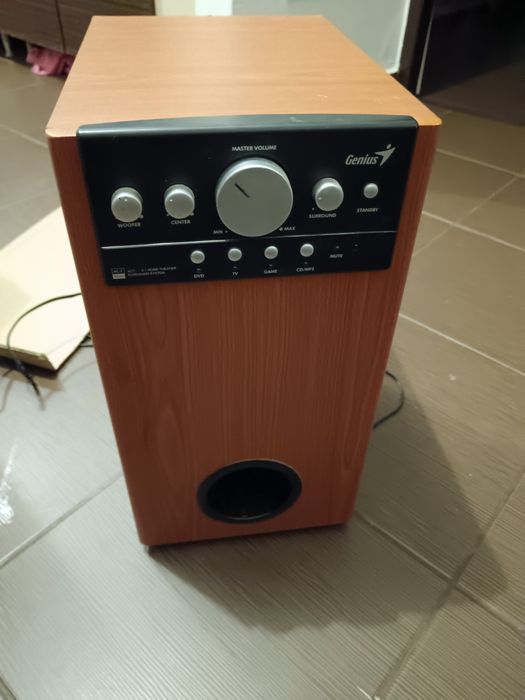 Subwoofer Genius 5.1 functional