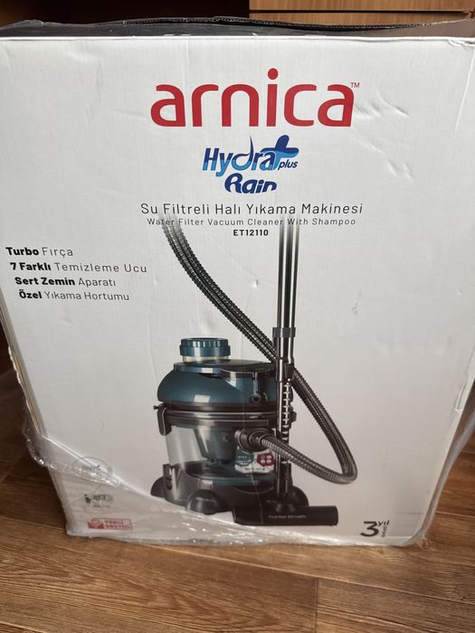 Продается пылесос - химчистка Arnica Hydra plus Rain