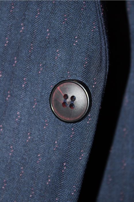 продается костюм тройка