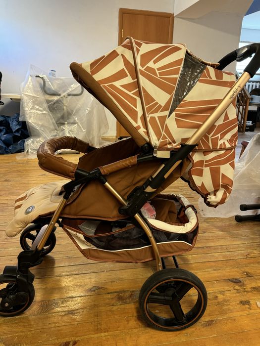 Детская прогулочная коляска
