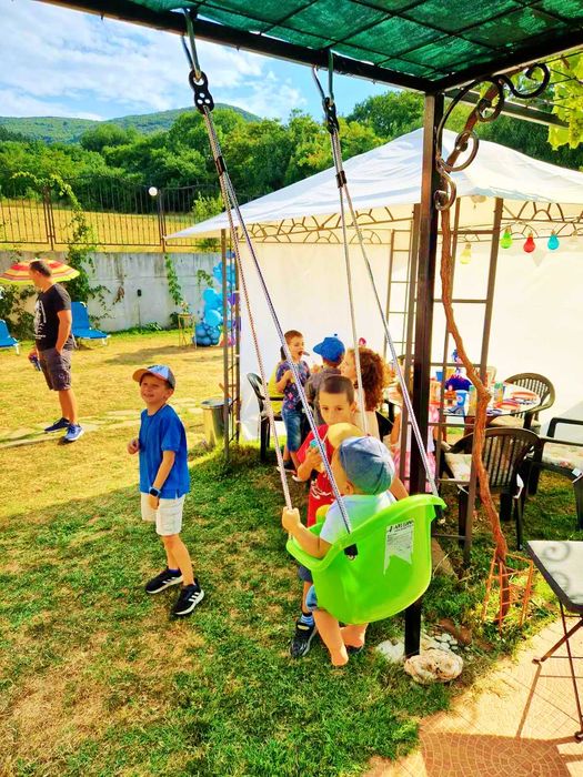 Двор под наем за рожден ден на открито, Къща за парти София зала терен