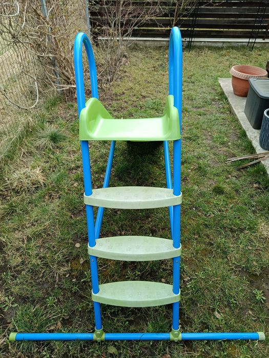 Tobogan din plastic pentru exterior