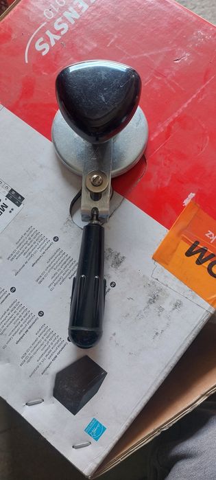 Продам закрутил для банок