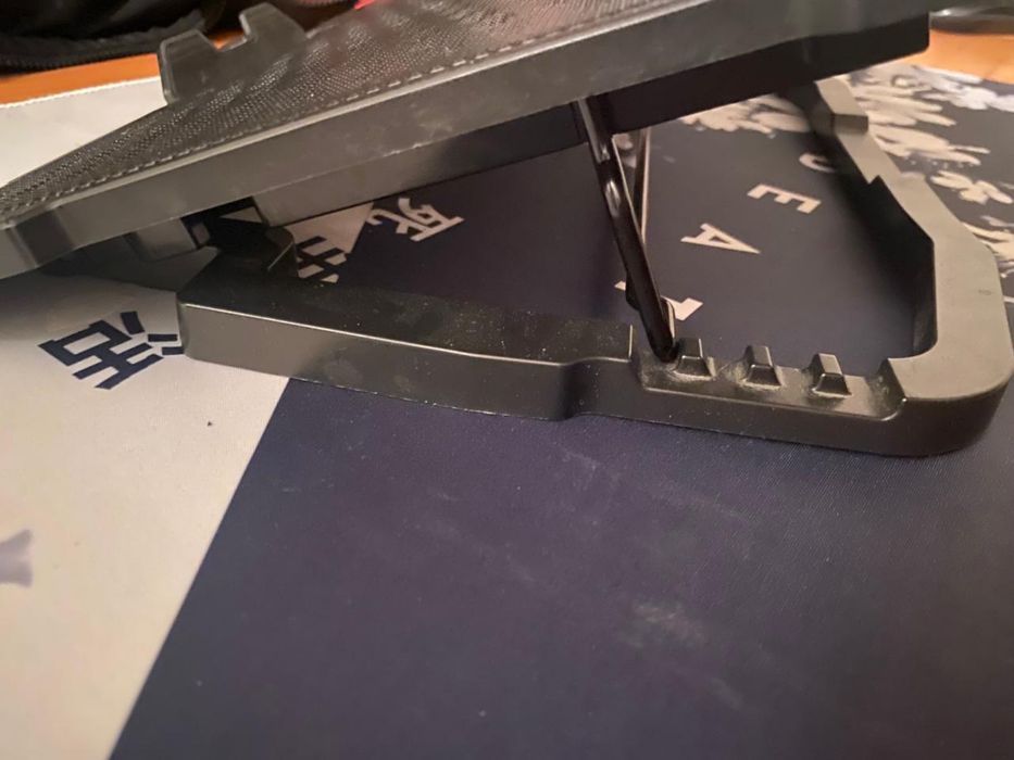 Подставка с куллерами для ноутбука (Crown)