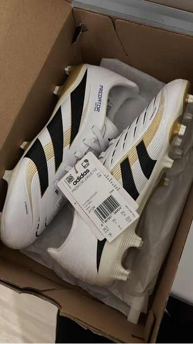 Бутсы adidas predator