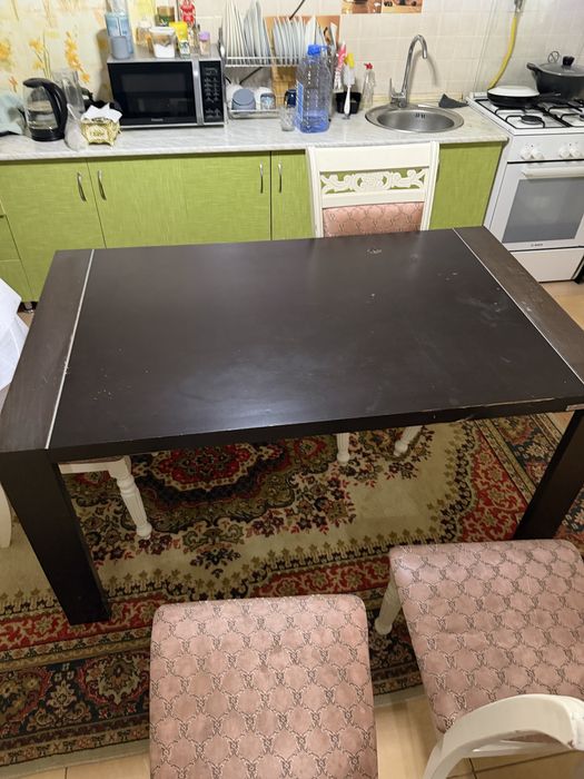 диван/стол и стулья СРОЧНО ТОРГ