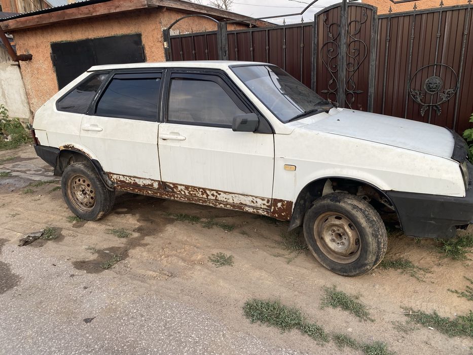 Продам машину ваз 2109