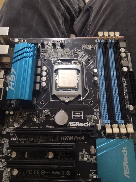 плата AsRock H97 pro4