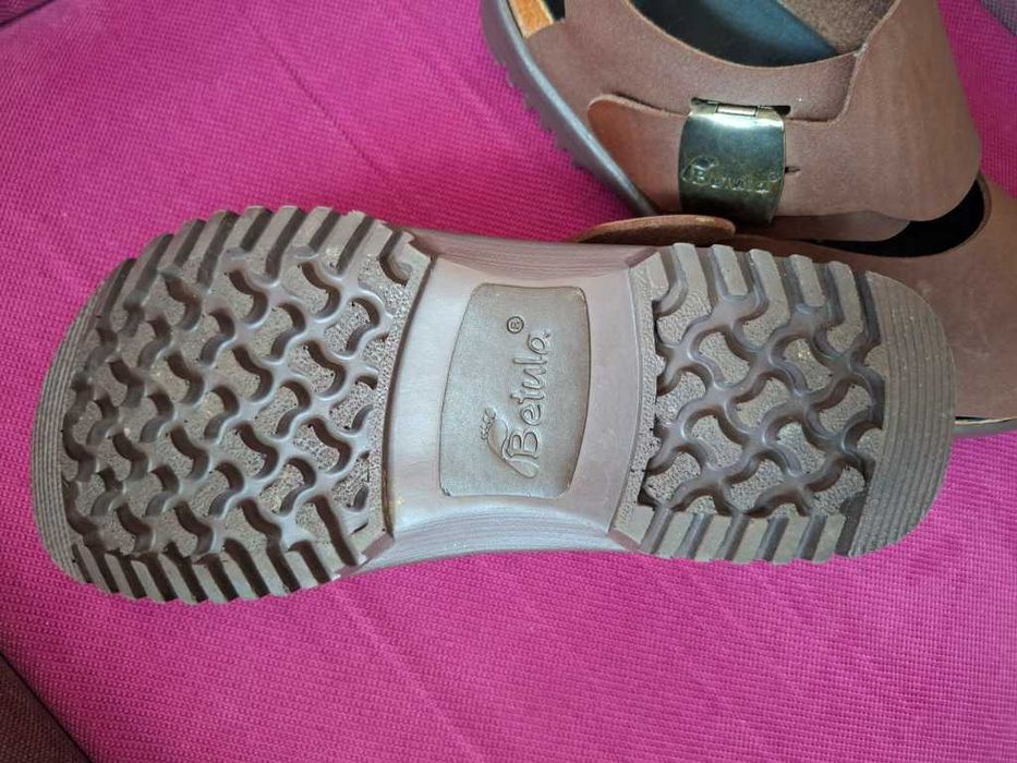 Sandale model rar si deosebit de la Betula by Birkenstock marimea 43