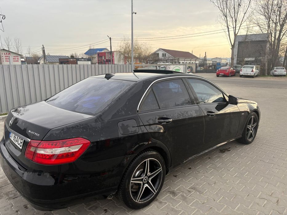 Vând Mercedes E220 CDI Avantgarde
