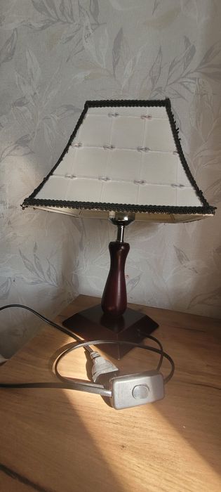 Настольный светильник бра