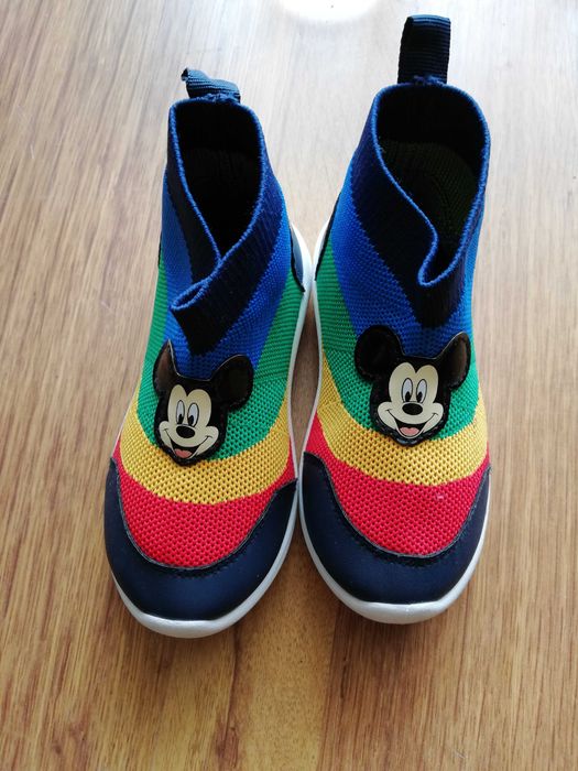 Pantofi sport mărimea 24 colorat cu Mikey