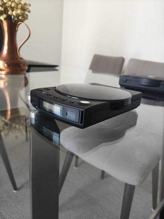 Cd Player portabil de colectie Philips AZ 6892 (Discman)