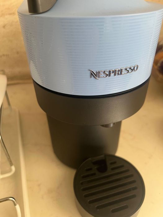 Vând expresor cafea Nespresso