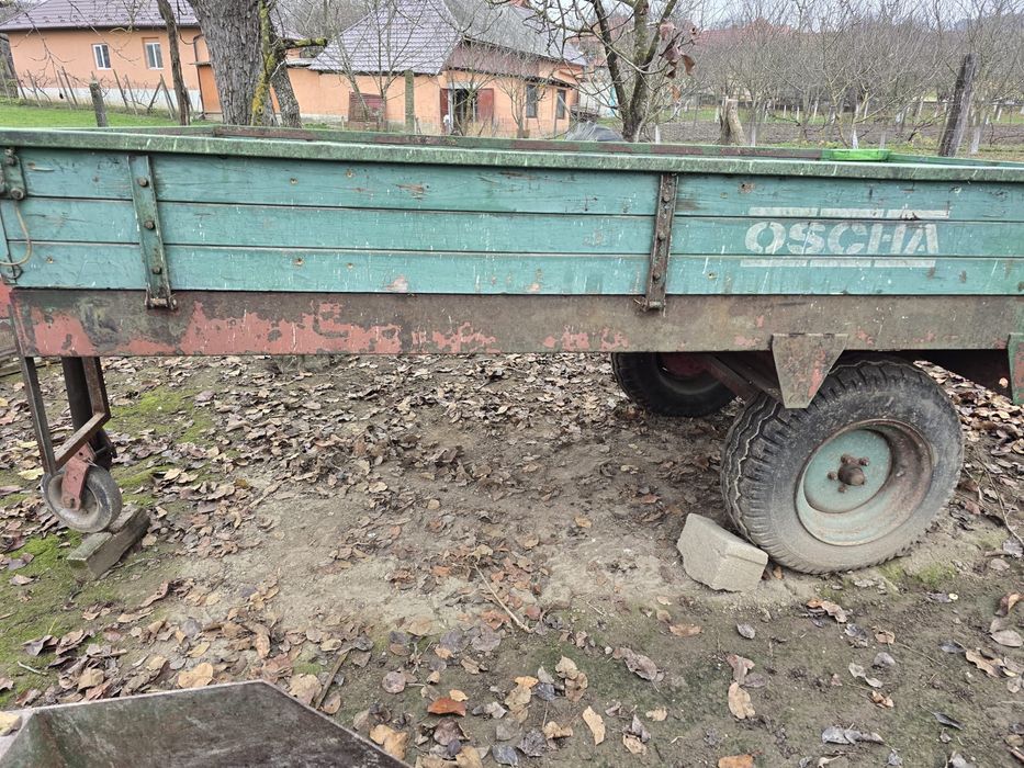 Remorca tractor cu inaltatoare