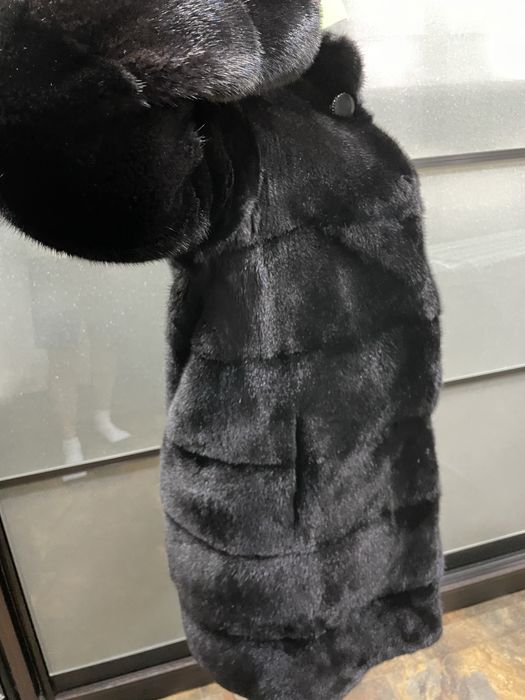 Продам норковую шубу