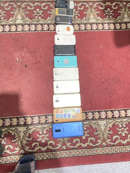 Продам телефоны