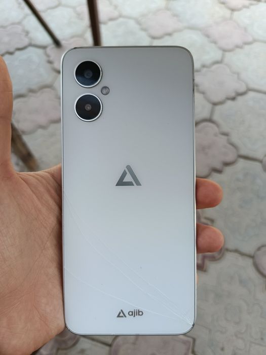 Arzon telefon Ajib 4/64GB